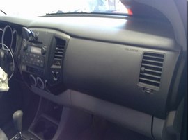2010 TOYOTA TACOMA, WHITE, EXTD CAB, 2.7L, AT, 2WD, Z2599